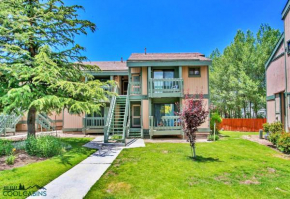 Affordable Lakeview Condo - Condo is cozy and a great location for kayaking and paddle boarding!